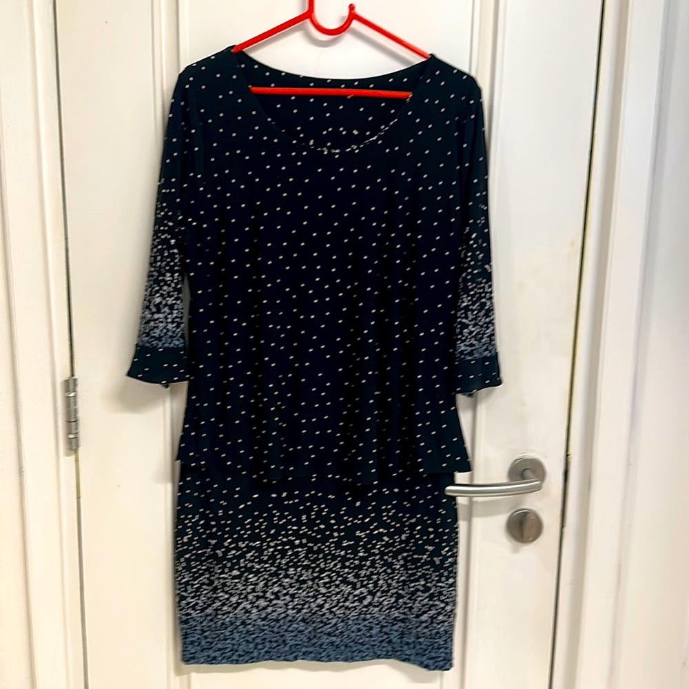 Party dress in size L in high quality Korean fabric with lining ! NWOT - Picture 1 of 7